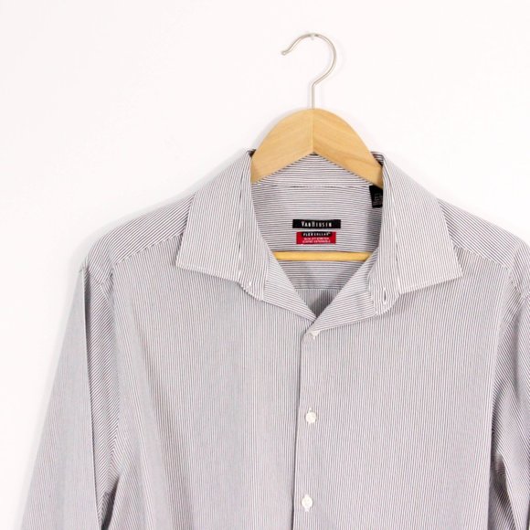 Van Heusen Long Sleeved Dress Shirt - Picture 3 of 4